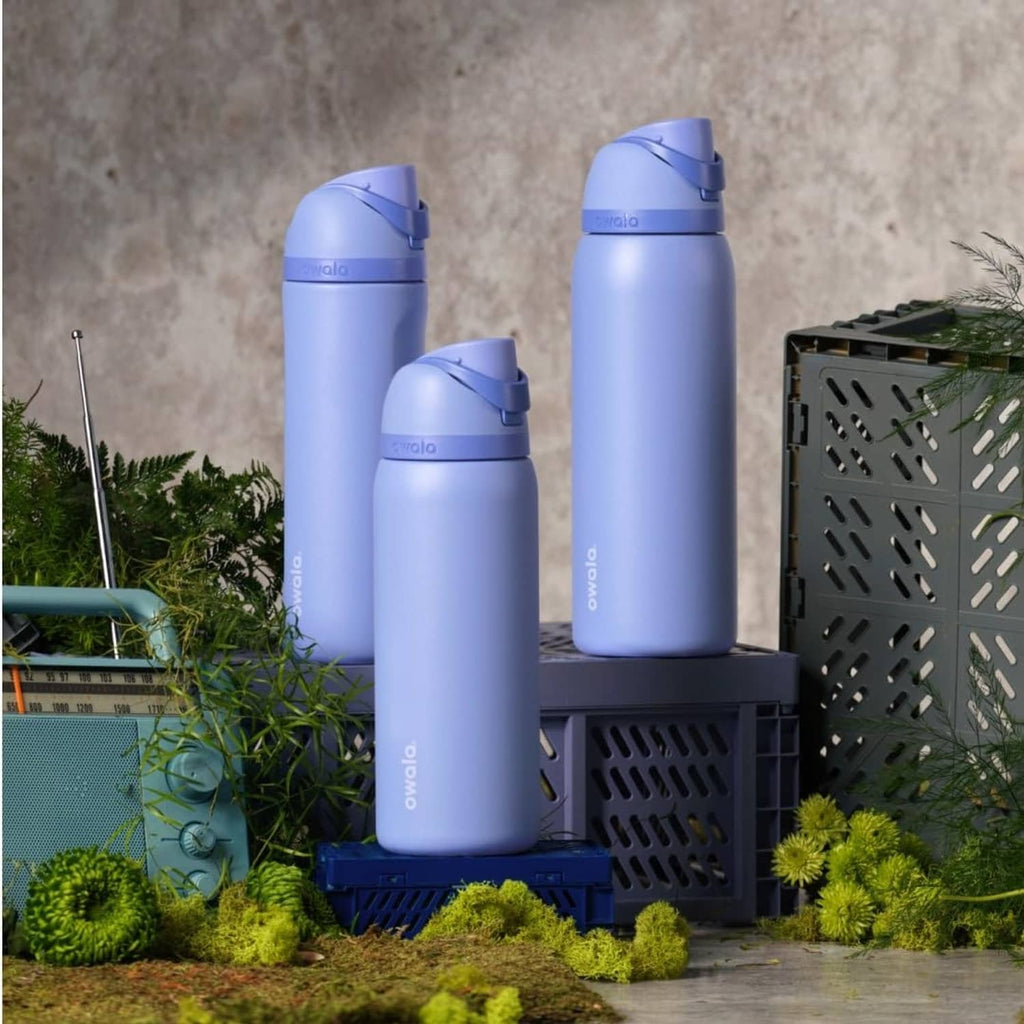 RivetOak Owala FreeSip Insulated Stainless Steel Water 32 Ounces, Out of the Blue