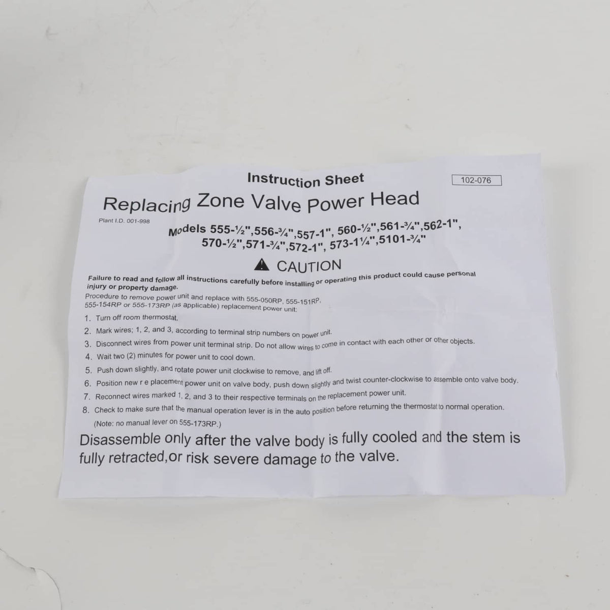 Instruction sheet for replacing zone valve power head, models listed, caution notes