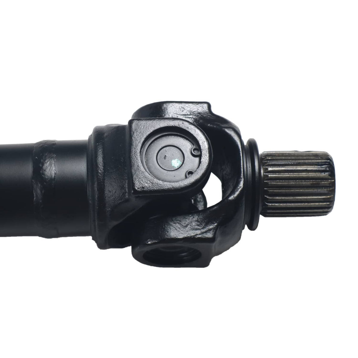 Close-up front driveshaft yoke joint with splined output end