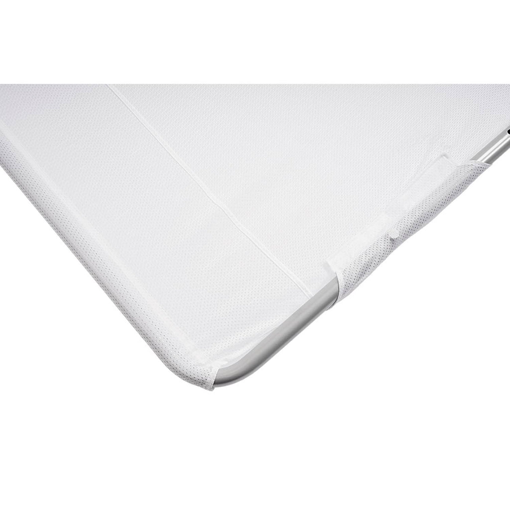 Corner of white boat sun shade mesh with rounded hem and stitched edge