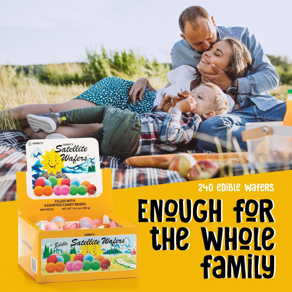 Gerrit’s Satellite Wafers box on picnic with scattered colorful wafer pieces