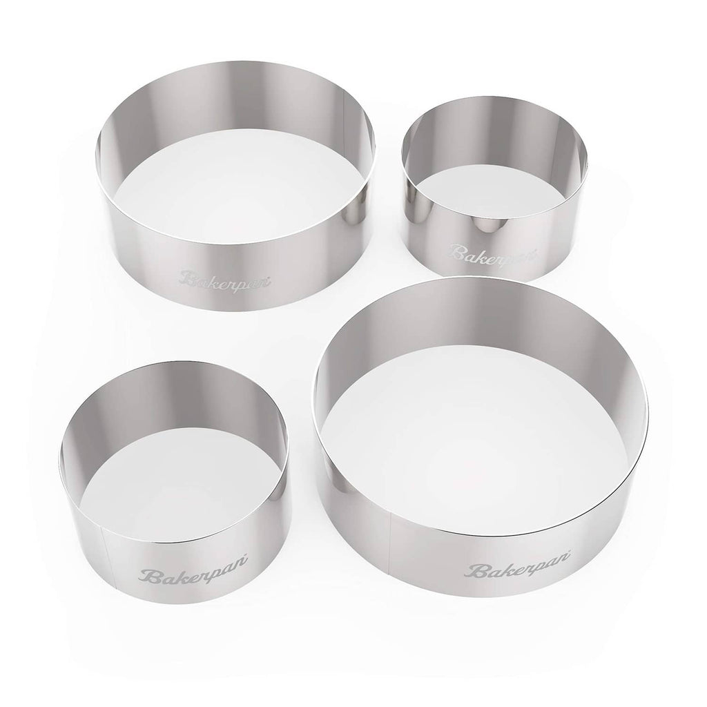 Stainless steel round cookie cutter set, five stacked circular rings.
