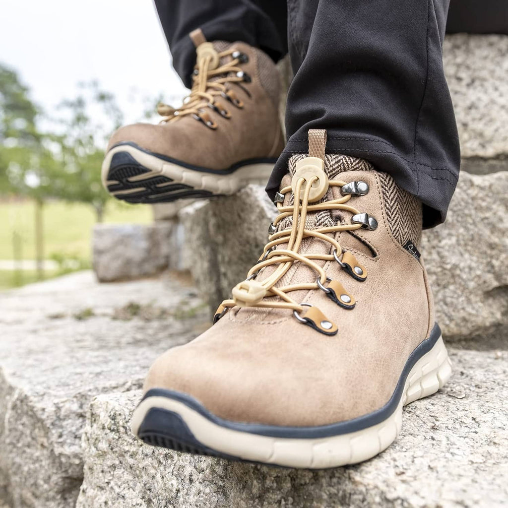 Suede hiking boot with tan elastic no-tie laces and beige lock toggle