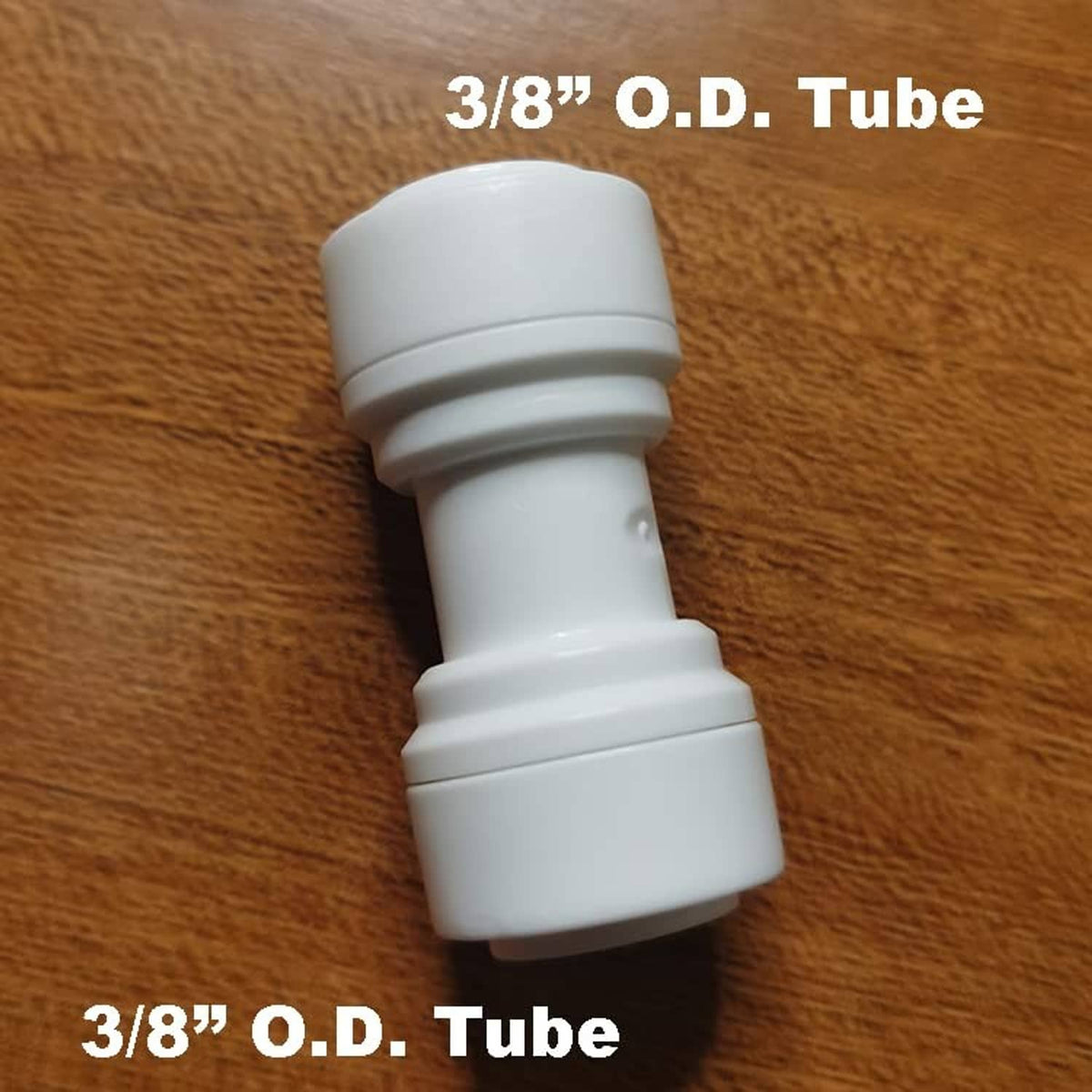 White 3/8 in O.D. tube push-fit connector, single coupling with ridged collar