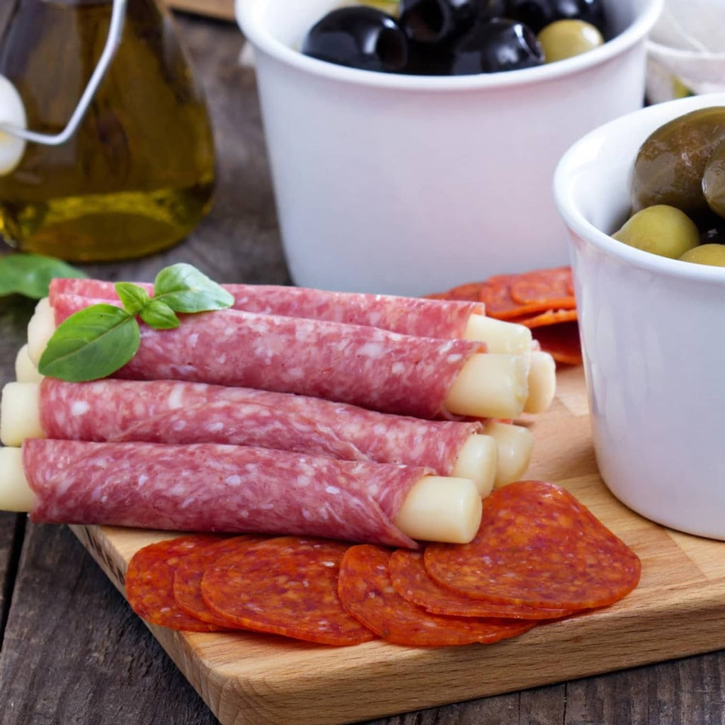 Summer sausage seasoning kit with jalapeno summer sausage and sliced sausage rounds