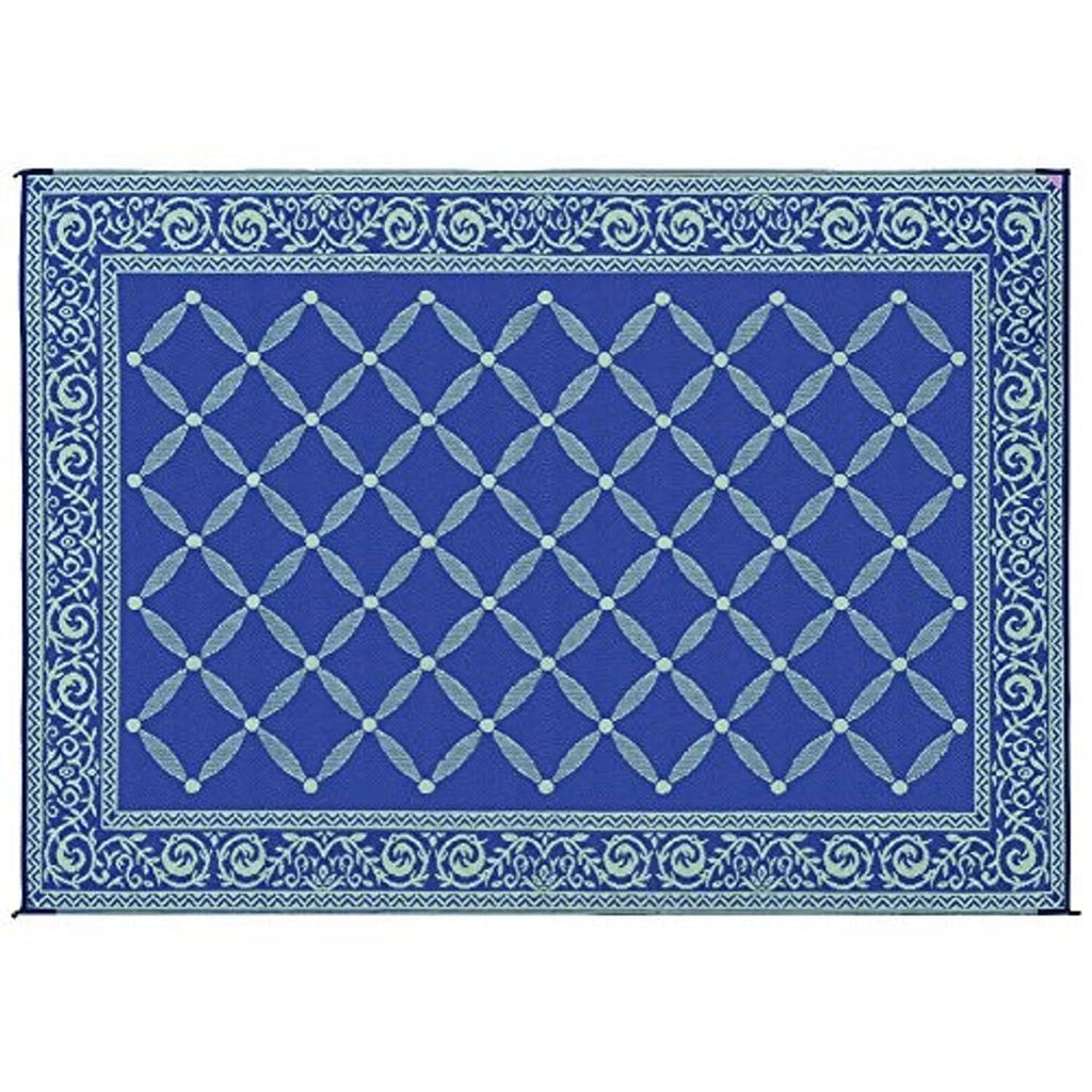 Reversible camping mat, blue face with light green diamond-lattice pattern
